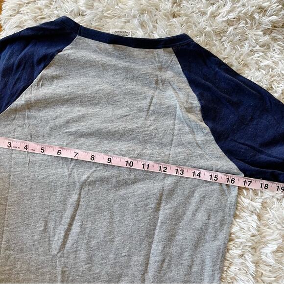 Victoria’s Secret Pink 5th & Ovean Indians baseball tee shirt womens size XS - Picture 5 of 7